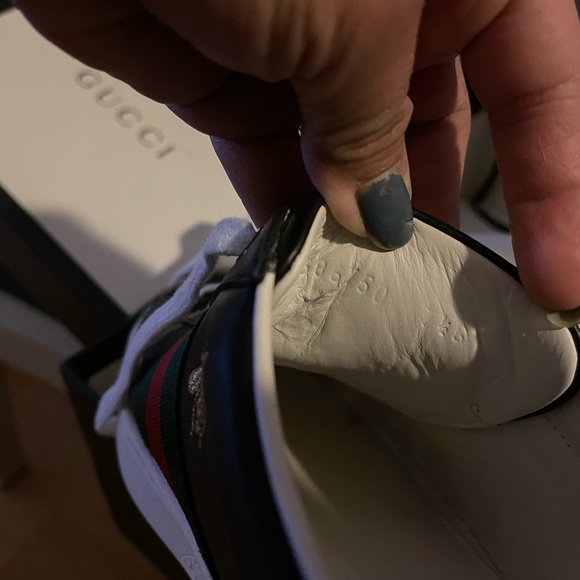 Gucci Bees Sneaker - Picture 4 of 4